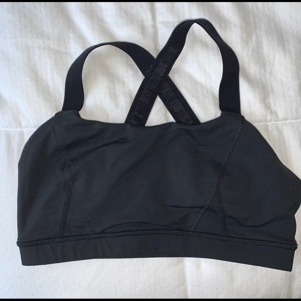 Lululemon Black Sports bra Size:8